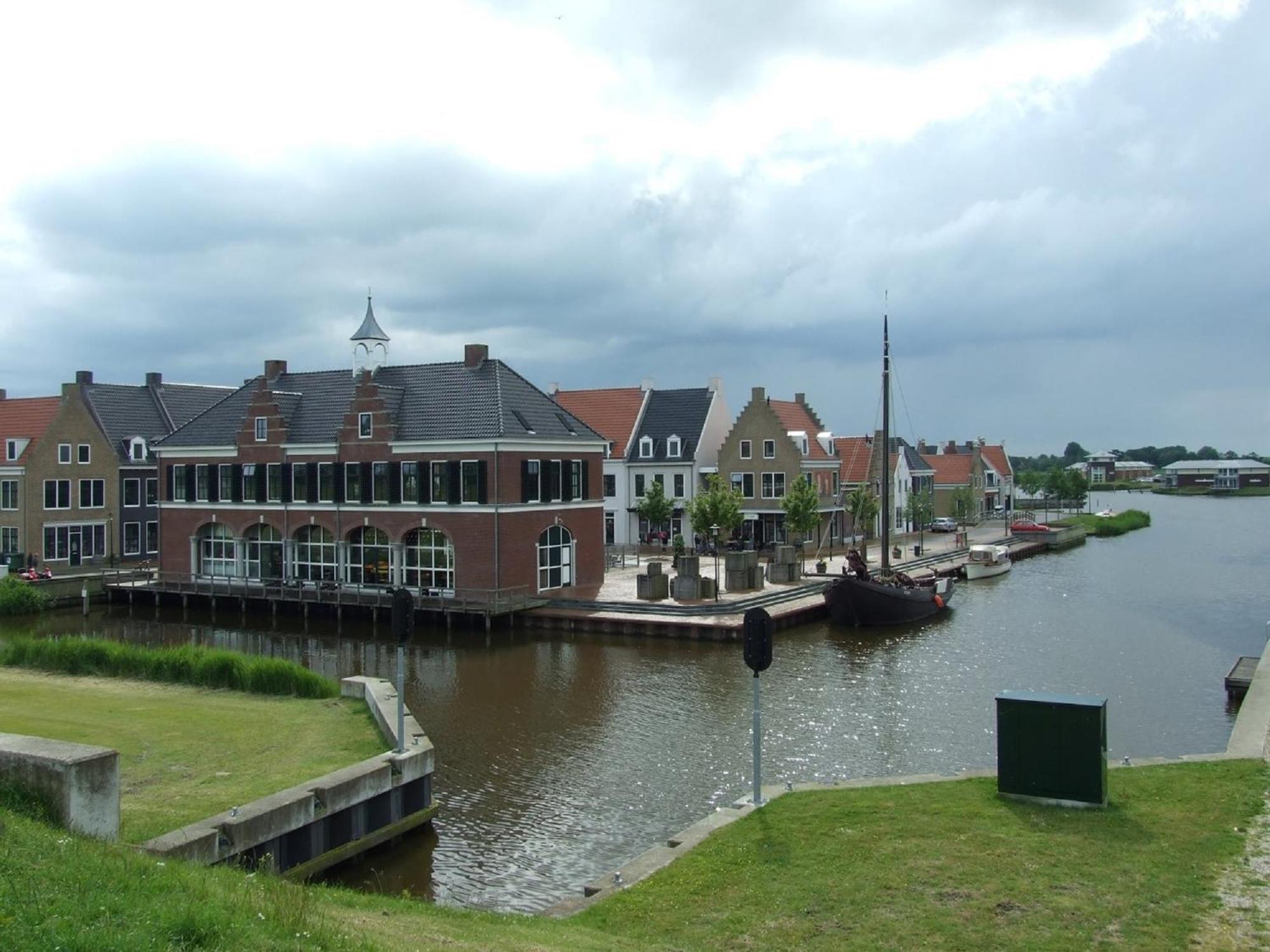 Leonie 6 Pers Holiday Home With A Large Garden Close To The Lauwersmeer Anjum Extérieur photo