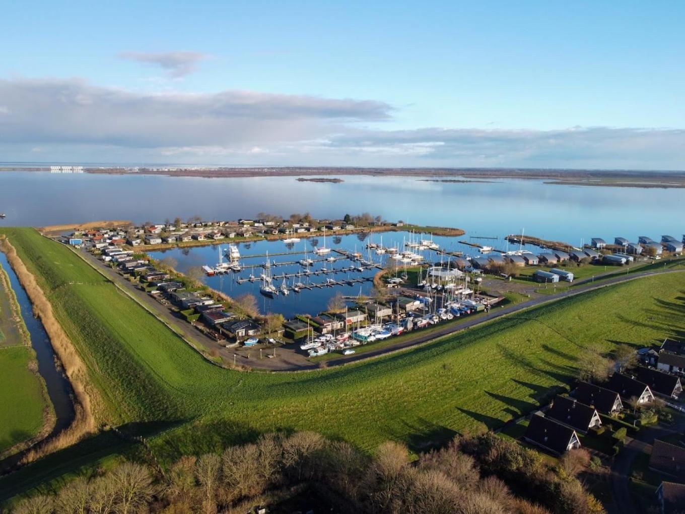 Leonie 6 Pers Holiday Home With A Large Garden Close To The Lauwersmeer Anjum Extérieur photo